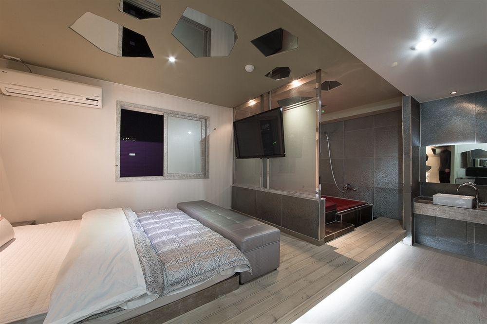 Hotel June Haeundae Busan Exteriör bild