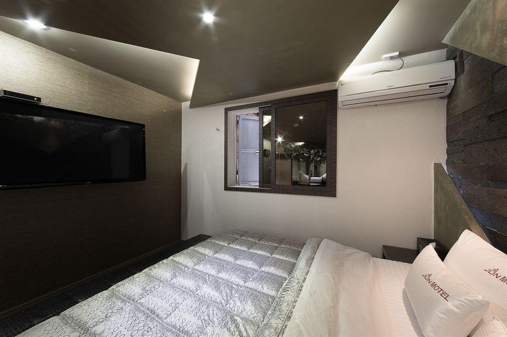Hotel June Haeundae Busan Exteriör bild