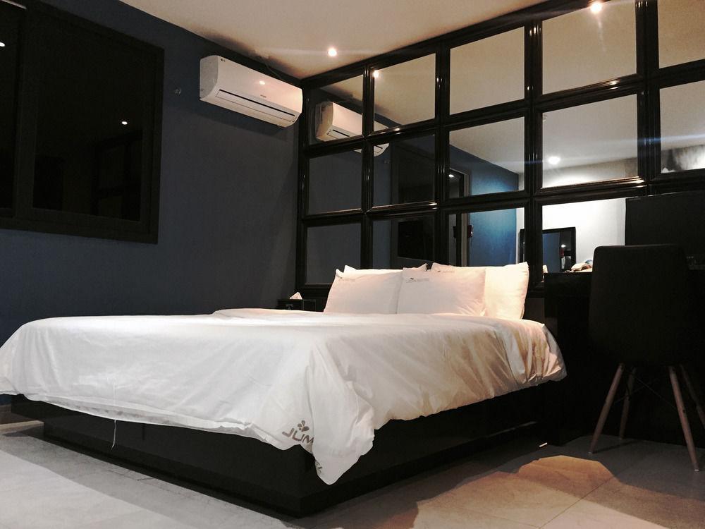 Hotel June Haeundae Busan Exteriör bild